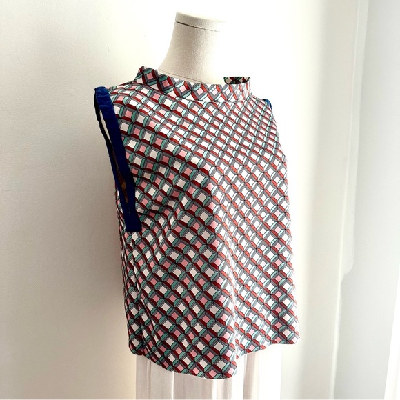 ZARA Geometric Print Sleeveless Top 70’s Retro Style
Size Medium - Picture 1 of 7